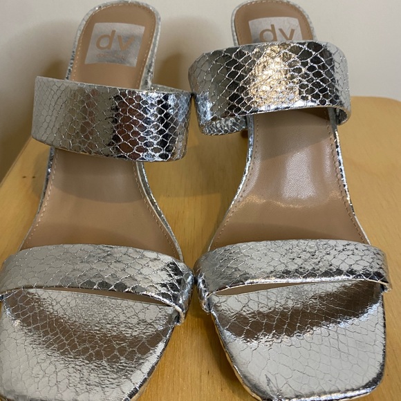 Dolce Vita Silver Heels - Picture 3 of 10